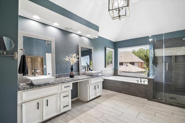 906 Venice Street, Sugar Land, TX 77478