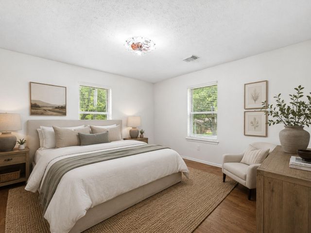 906 Venice Street, Sugar Land, TX 77478