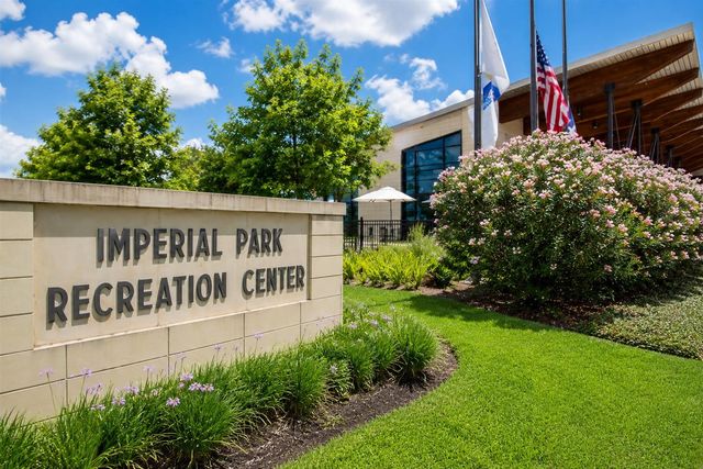 906 Venice Street, Sugar Land, TX 77478