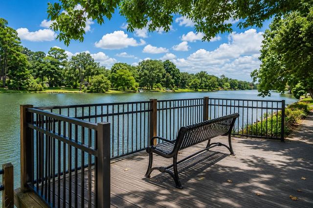 906 Venice Street, Sugar Land, TX 77478