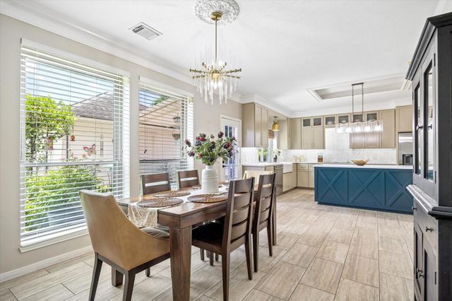 906 Venice Street, Sugar Land, TX 77478