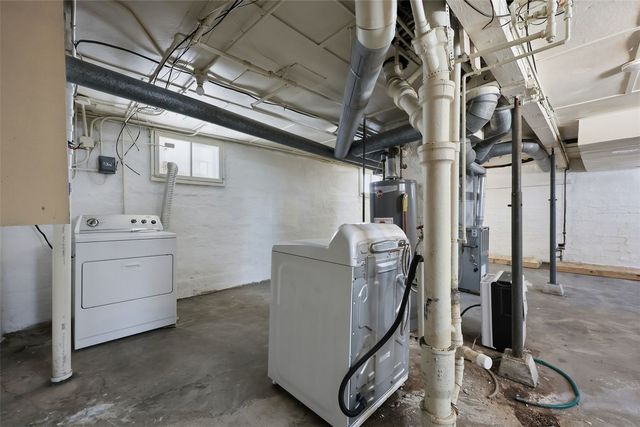 231 32nd Street NE, Cedar Rapids, IA 52402