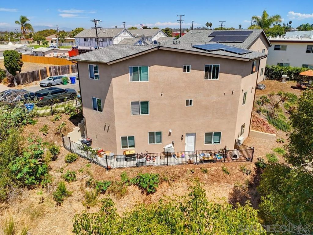1413 Shoshone St, Oceanside, CA 92058 — photo 2