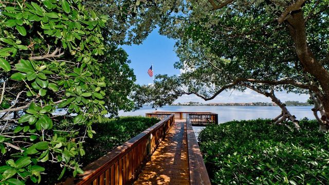 1801 GULF DRIVE N 184, Bradenton Beach, FL 34217