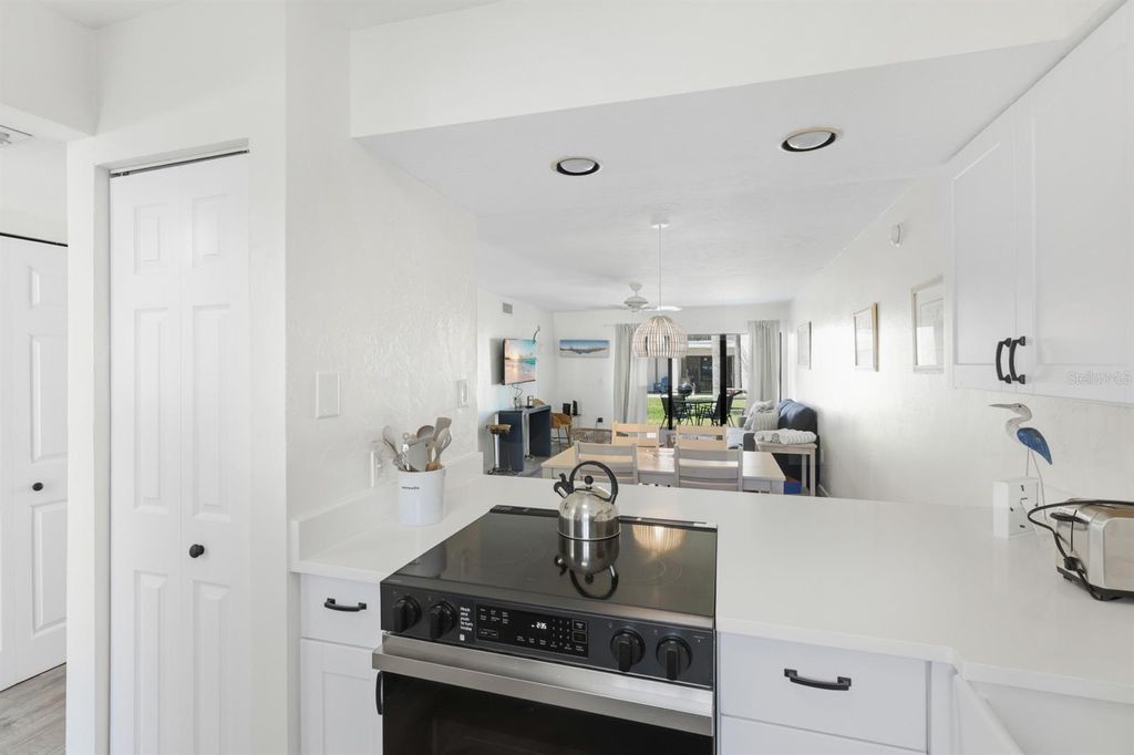 1801 GULF DRIVE N 184, BRADENTON BEACH, FL 34217 — photo 4