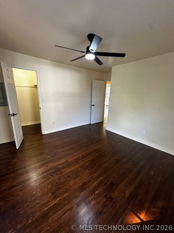 4716 E 2nd Street S, Tulsa, OK 74112