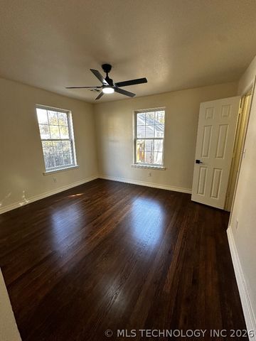 4716 E 2nd Street S, Tulsa, OK 74112