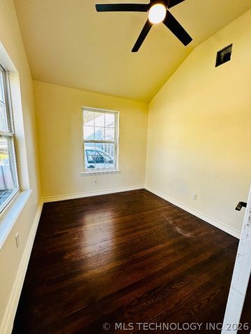 4716 E 2nd Street S, Tulsa, OK 74112