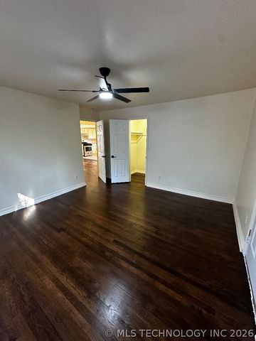 4716 E 2nd Street S, Tulsa, OK 74112