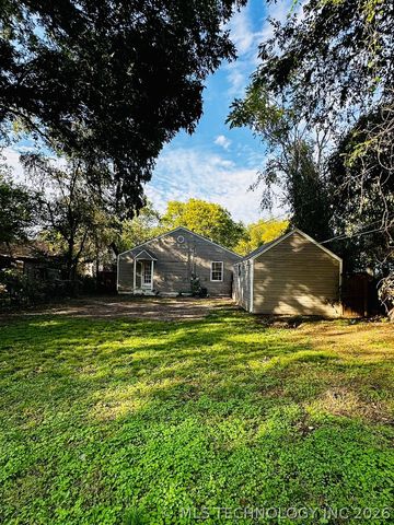 4716 E 2nd Street S, Tulsa, OK 74112