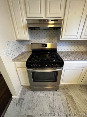 4716 E 2nd Street S, Tulsa, OK 74112