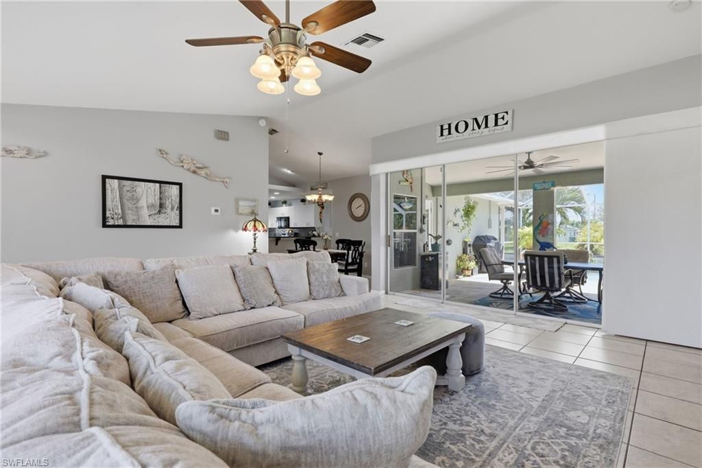 Image 20 of property listing at 522 SE 4th ST, Cape Coral, FL 33990