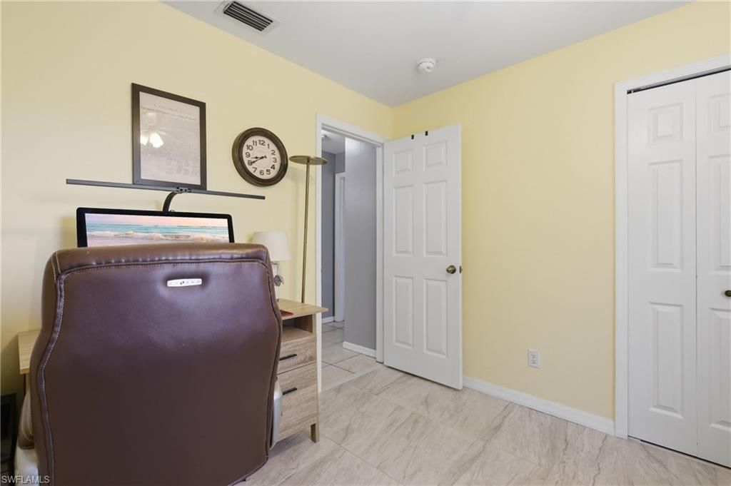 Image 38 of property listing at 522 SE 4th ST, Cape Coral, FL 33990