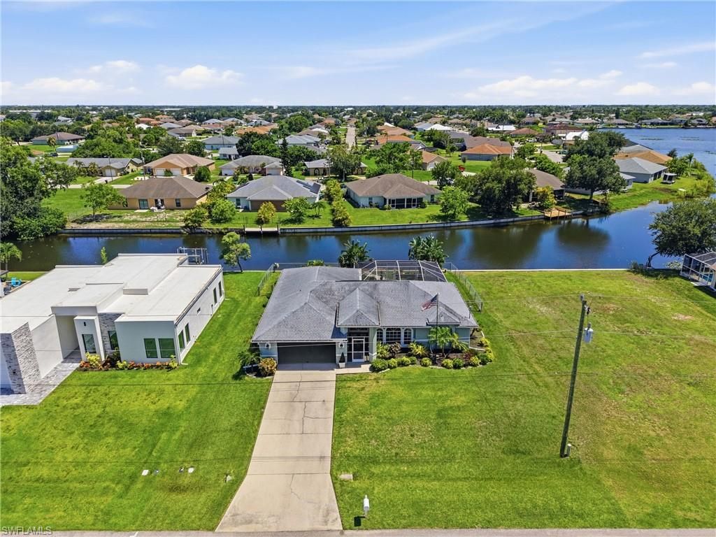 Image 44 of property listing at 522 SE 4th ST, Cape Coral, FL 33990