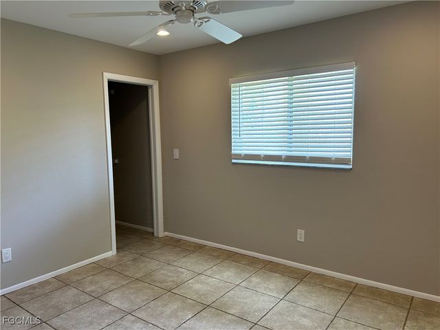 717 SE 10th AVE, Cape Coral, FL 33990