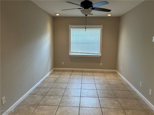 717 SE 10th AVE, Cape Coral, FL 33990