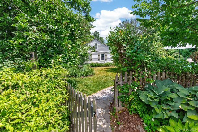 285 Morgan Hill Road, Hurley, NY 12443