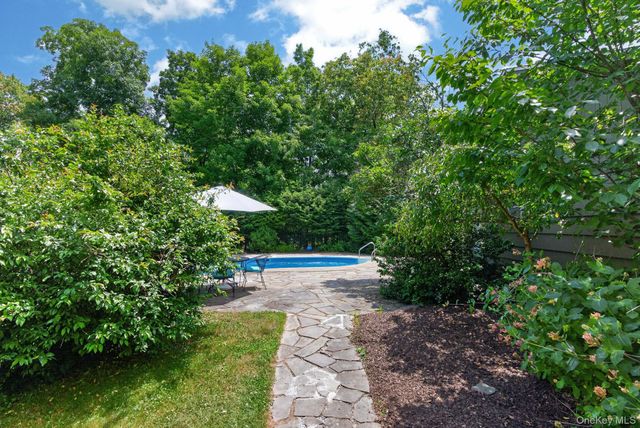 285 Morgan Hill Road, Hurley, NY 12443