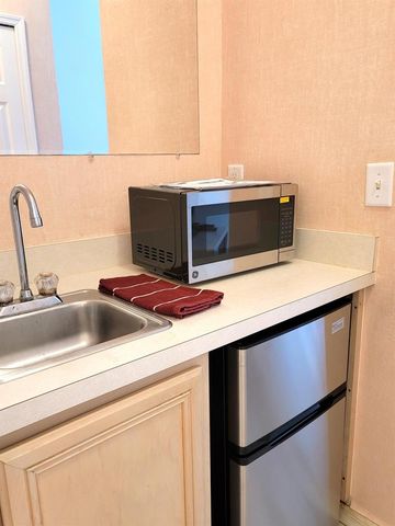 9926 Perfect Drive Unit B, Port St. Lucie, FL 34986