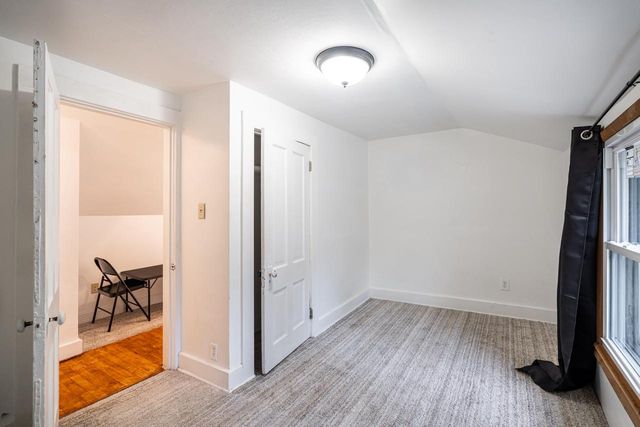 3206 N 11th STREET, Milwaukee, WI 53206