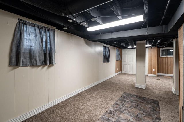 3206 N 11th STREET, Milwaukee, WI 53206