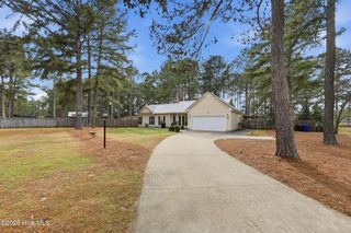 115 Grosbeak Court, Aberdeen, NC 28315