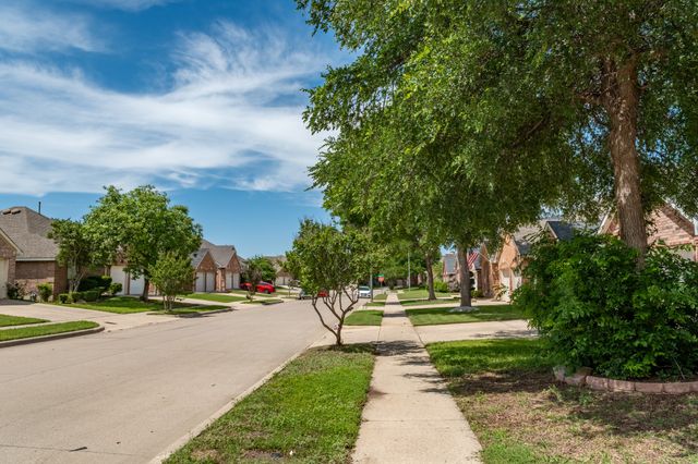 8008 Paloverde Drive, Fort Worth, TX 76137