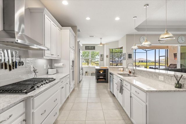 2472 PAWTUCKET PASS, Mount Dora, FL 32757