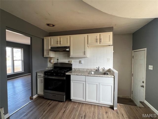 190 Lynn Meadows Lane, Florissant, MO 63033