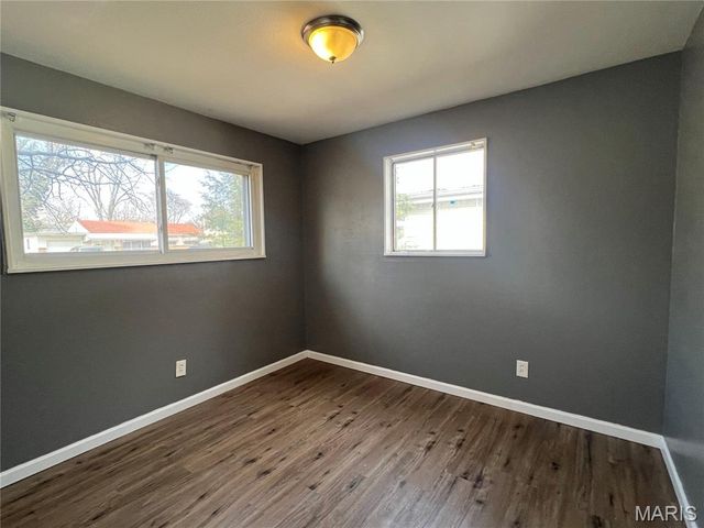 190 Lynn Meadows Lane, Florissant, MO 63033