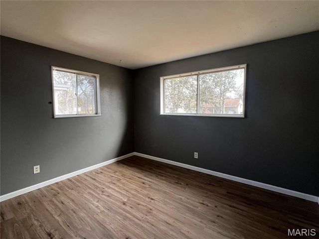 190 Lynn Meadows Lane, Florissant, MO 63033