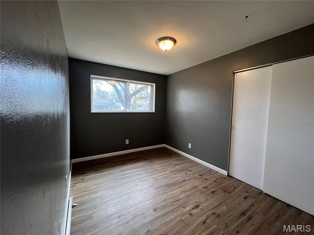 190 Lynn Meadows Lane, Florissant, MO 63033