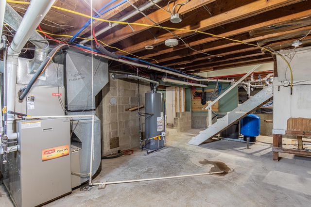 1014 Holland Drive, Rock Falls, IL 61071