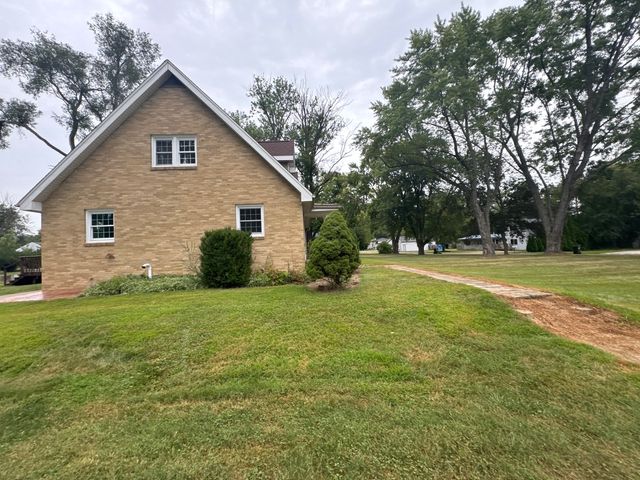 1014 Holland Drive, Rock Falls, IL 61071