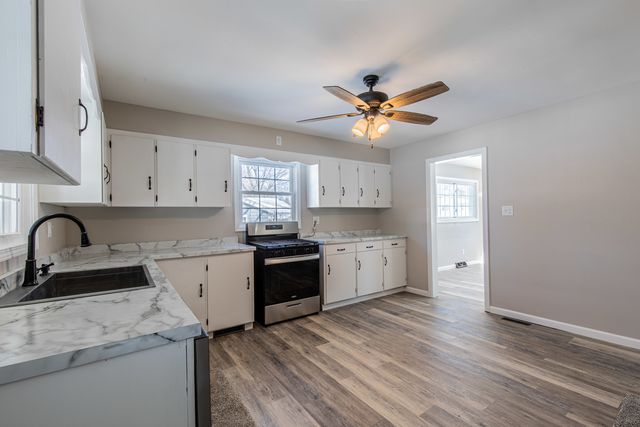 1014 Holland Drive, Rock Falls, IL 61071