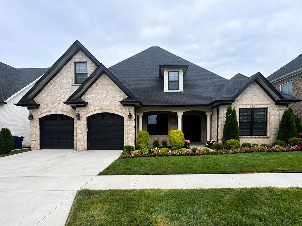 4261 Captains Court, Lexington, KY 40513