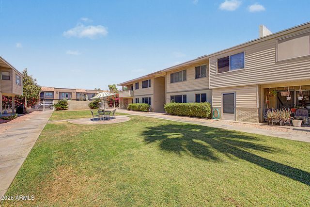 2633 W Rose Lane B114, Phoenix, AZ 85017