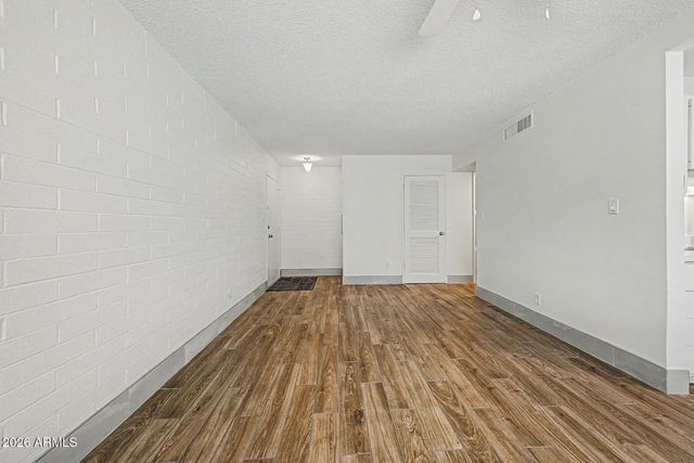 2633 W Rose Lane B114, Phoenix, AZ 85017