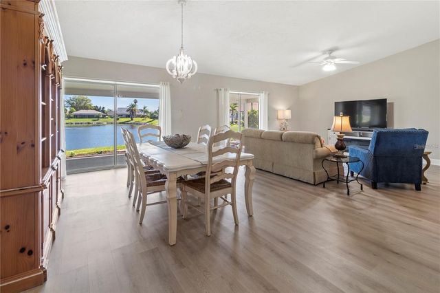 5207 88TH STREET W, Bradenton, FL 34210