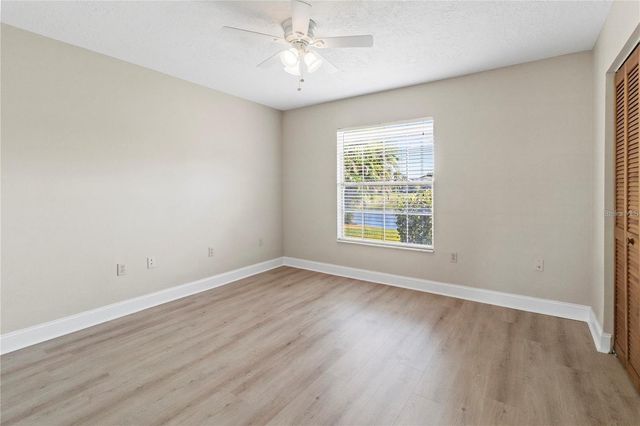 5207 88TH STREET W, Bradenton, FL 34210