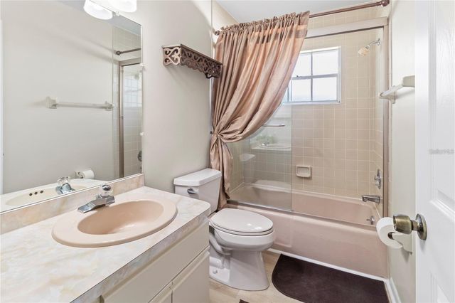 5207 88TH STREET W, Bradenton, FL 34210