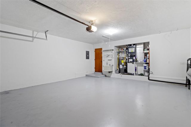 5207 88TH STREET W, Bradenton, FL 34210