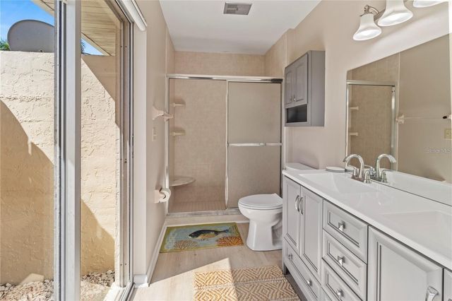 5207 88TH STREET W, Bradenton, FL 34210