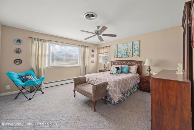 134 Willowbrook Road, Hudson, NY 12534