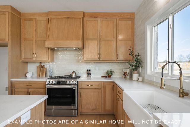 1834 E Skyline Avenue, Ozark, MO 65721