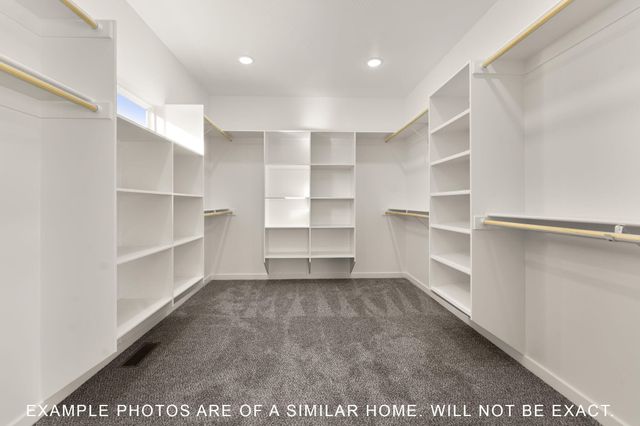 1834 E Skyline Avenue, Ozark, MO 65721