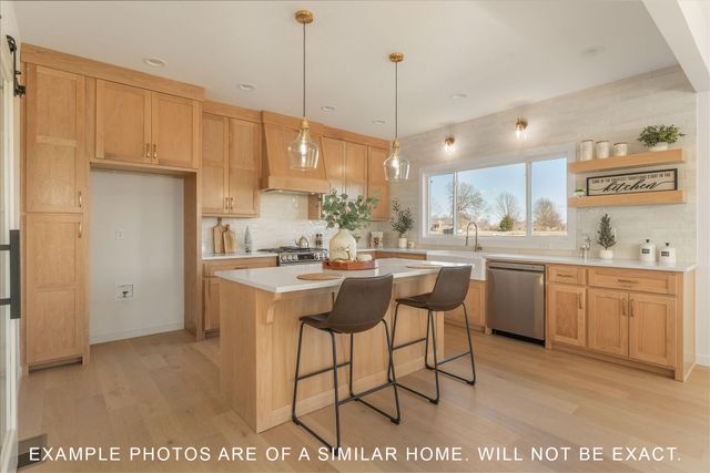 1834 E Skyline Avenue, Ozark, MO 65721