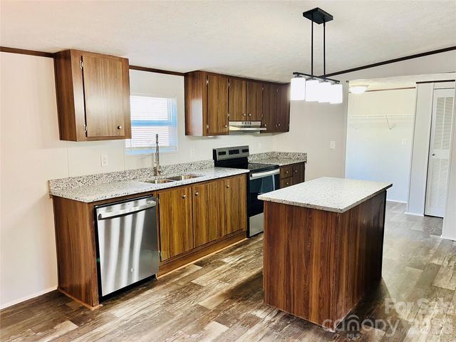 491 Sandy Springs Lane, Lexington, SC 29073