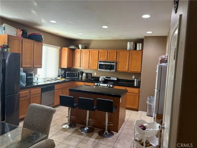 27742 Hollyoak, Menifee, CA 92585