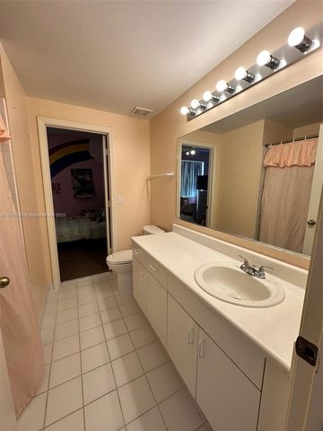 1365 W Veracruz Ln 4-10, Weston, FL 33327